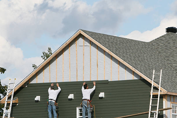Professional Siding Installation technician working in Newport, KY